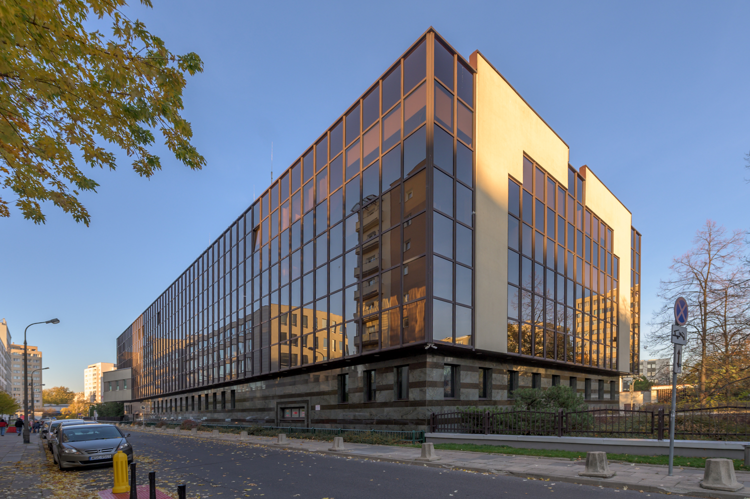 Zdjęcie architektury budynku Budynek mieszkalno-usługowy